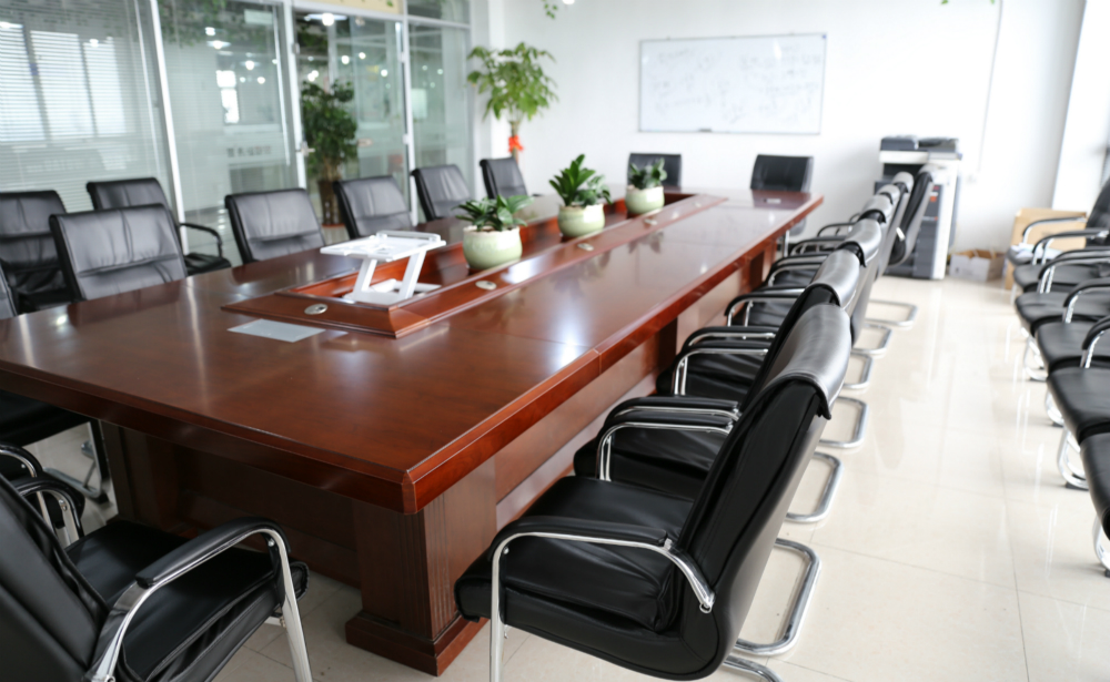 高新技術(shù)企業(yè)申報財務(wù)審計資深會計事務(wù)所一行來我公司交流